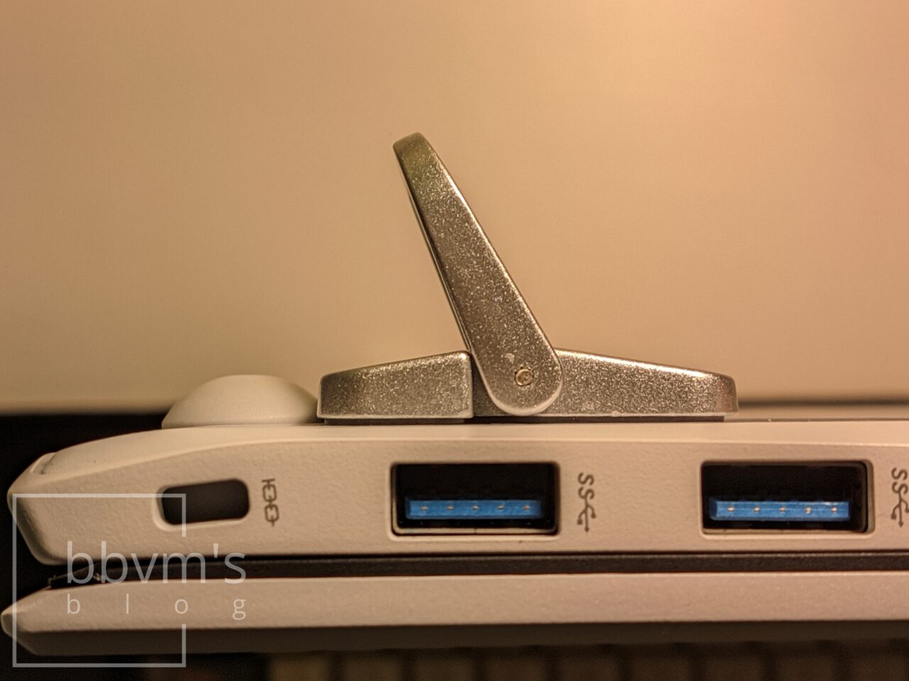 Laptop Stand Unfolded Side
